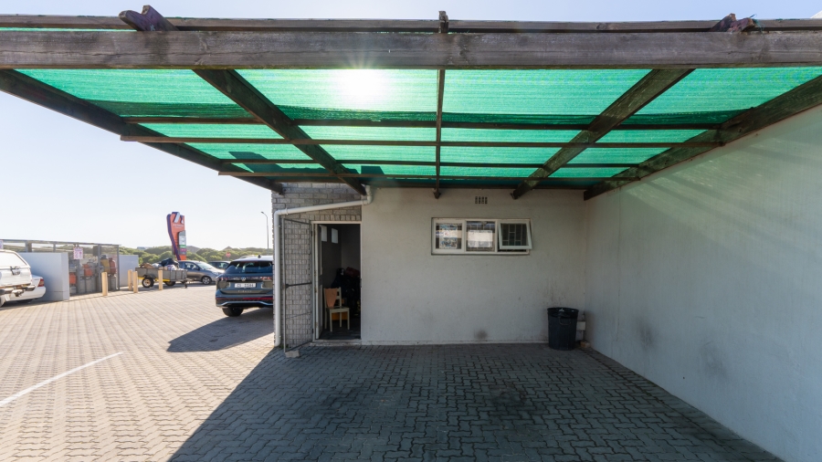 Commercial Property for Sale in Struisbaai Western Cape